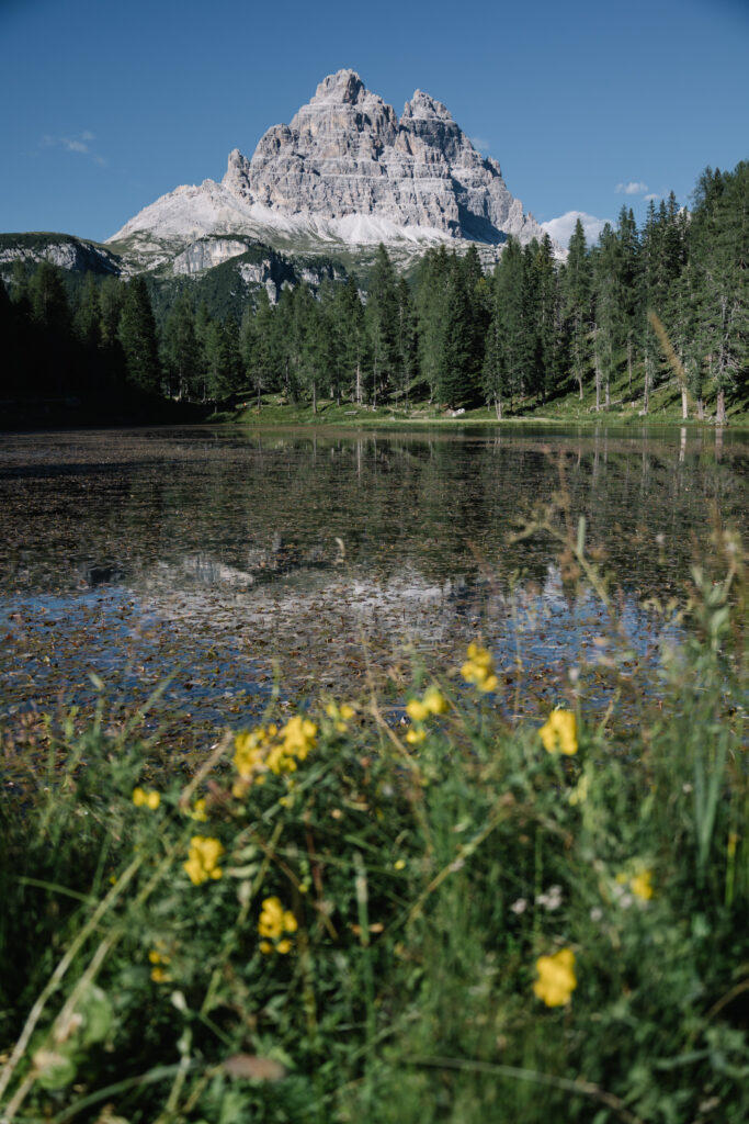 Lago Antorno s Tre Cime v pozadí